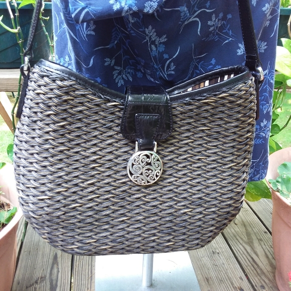 Brighton Women's Bag. - Picture 2 of 13